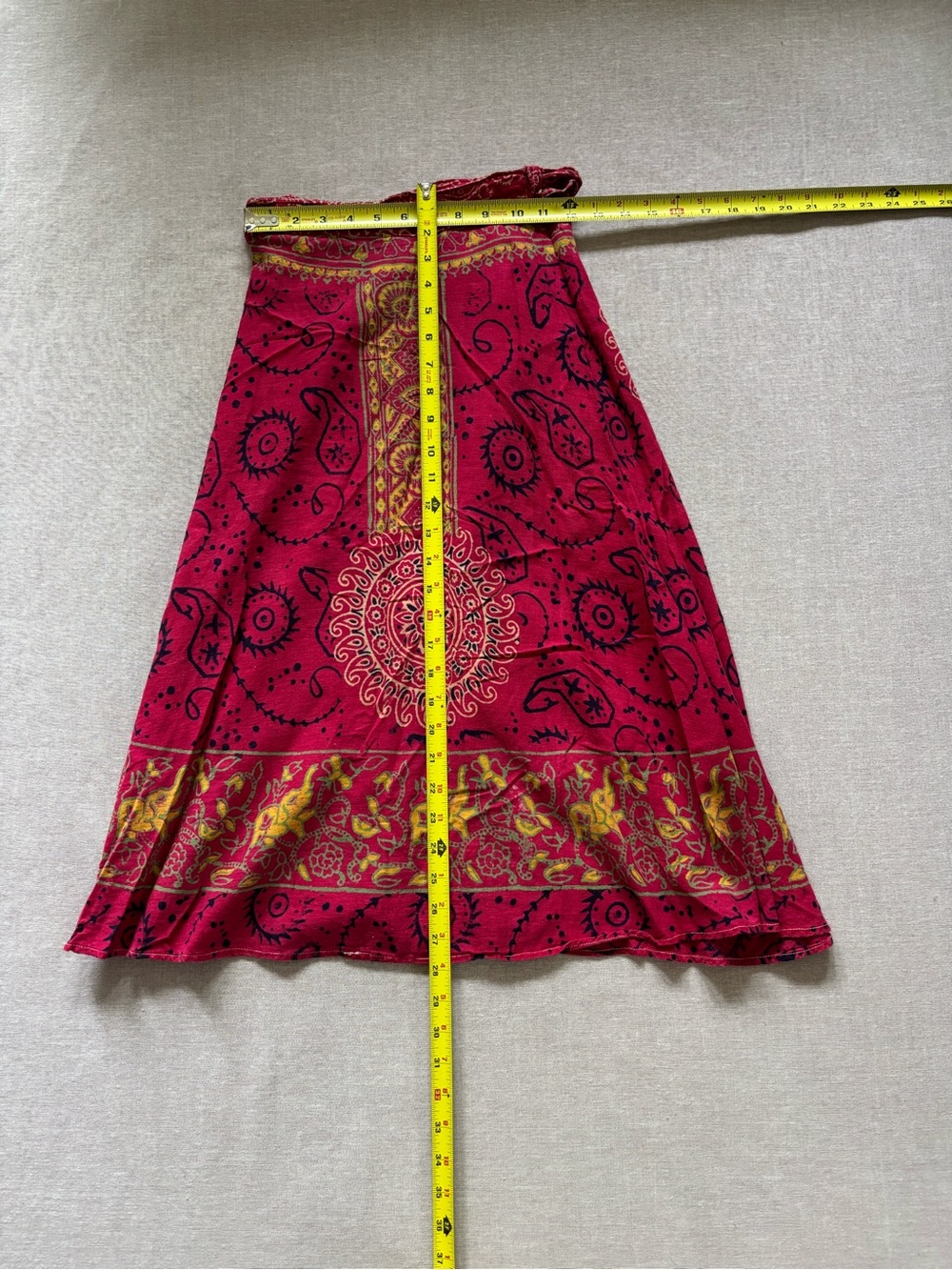 Vintage violet Indian bohemian batik midi wrap skirt. - Picture 10 of 12